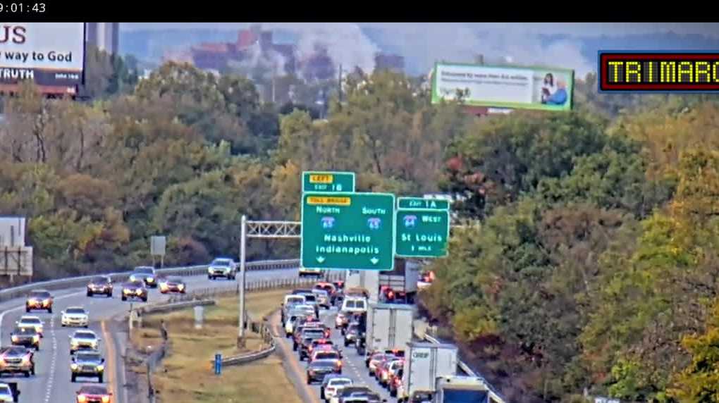 I-65 ramps closed nearly 2 hours in downtown Louisville after crash