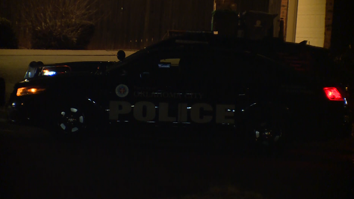 Man hospitalized, woman arrested after stabbing in OKC - KOCO