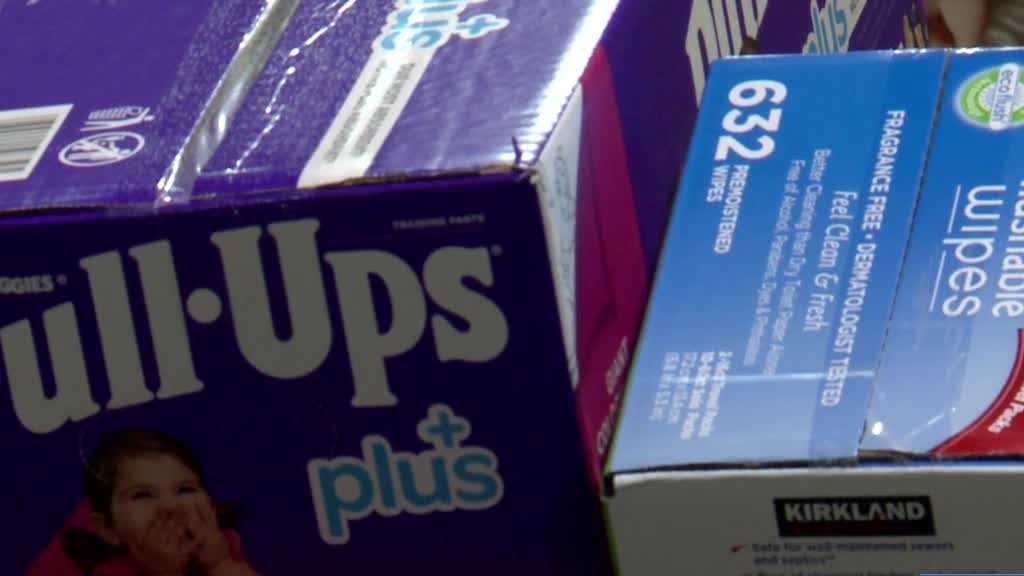 Louisville Metro donates to diaper bank help low families