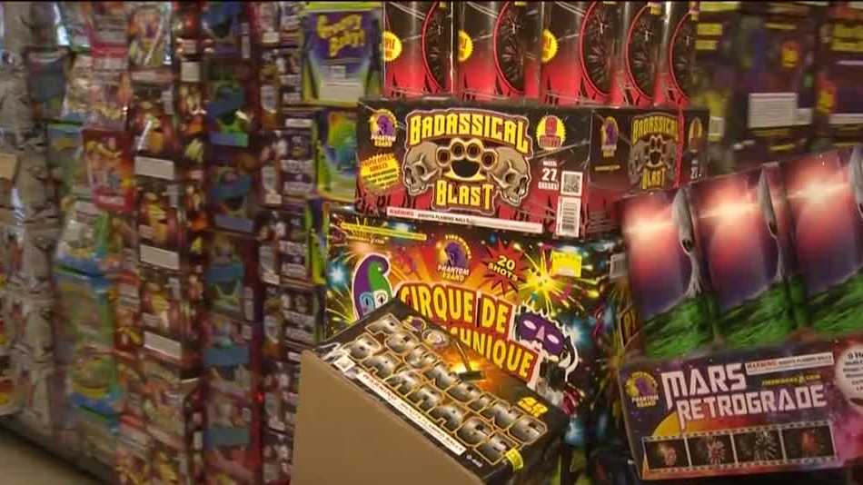 Fourth of July sparks last-minute fireworks frenzy - Vimarsana News
