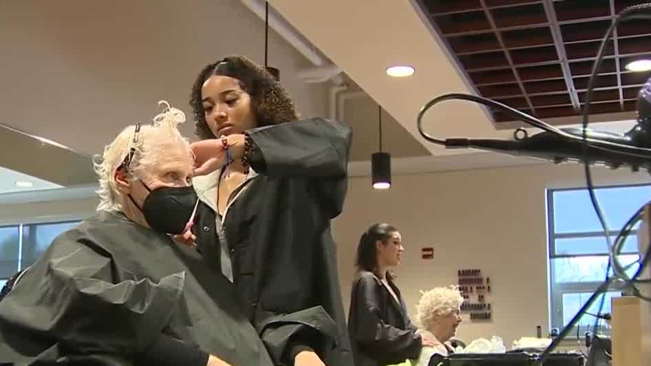 Students offer seniors discounted salon services