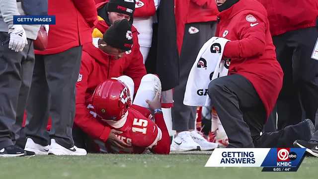 Chiefs say Patrick Mahomes undergoes ACL surgery, will begin rehab 'immediately"