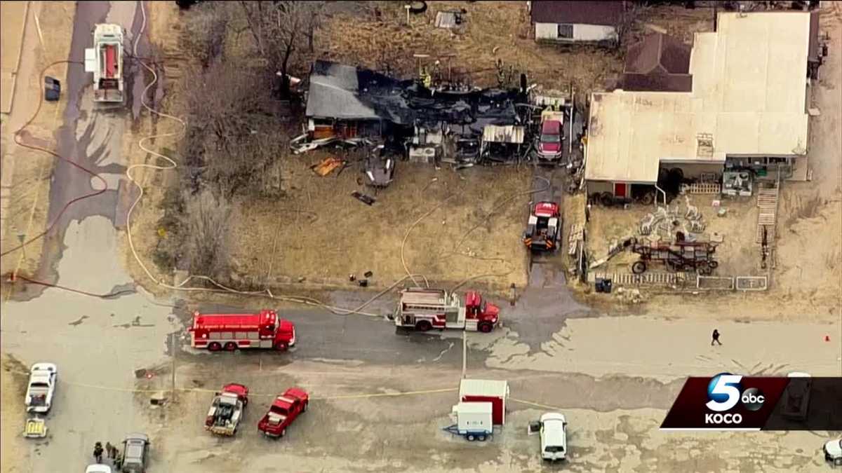 WAYNOKA DEADLY HOUSE FIRE Four people, including two firefighters, killed in house fire in