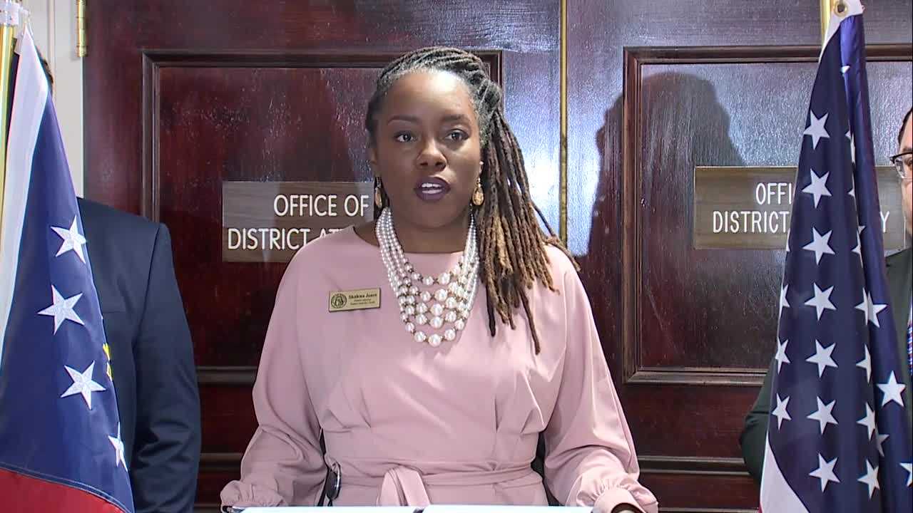 Savannah: 2 fired police officers face charges after indictments - Vimarsana News