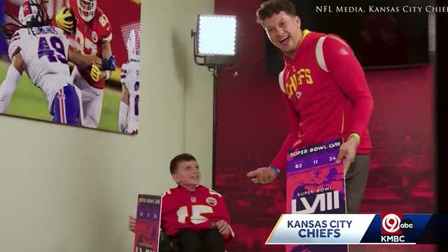 Young teen gifted Super Bowl LVIII tickets by Patrick Mahomes - Vimarsana News