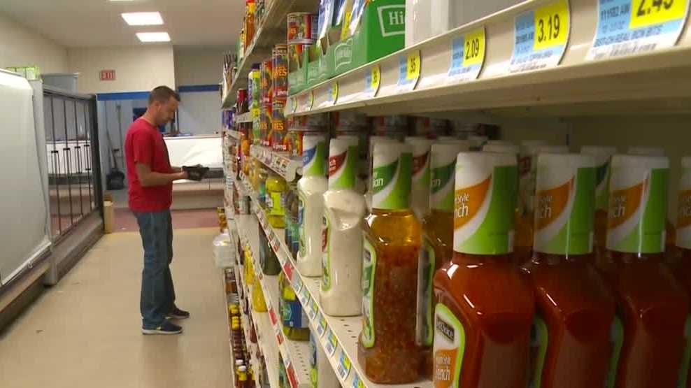 Grocery store to reopen after Iowa town saves it from closing permanently