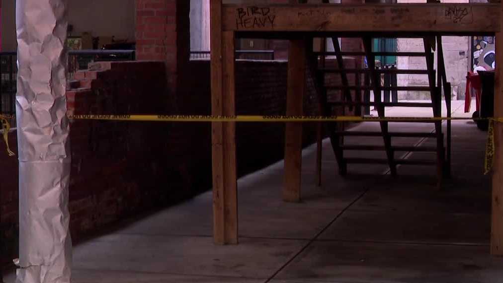 Man killed, another injured after shooting in downtown Louisville alley