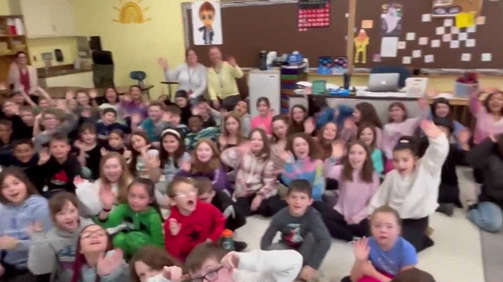 WMUR'S Kevin Skarupa visits East Derry Memorial Elementary
