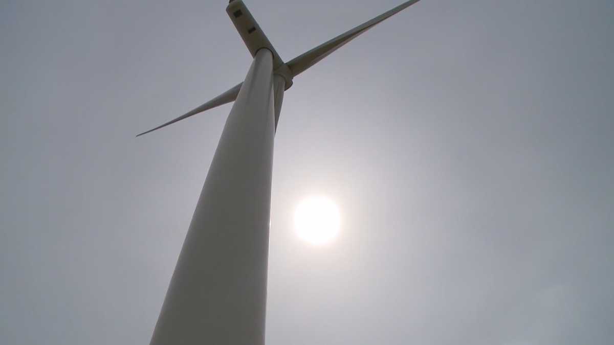 New 900 million wind project just announced in Iowa
