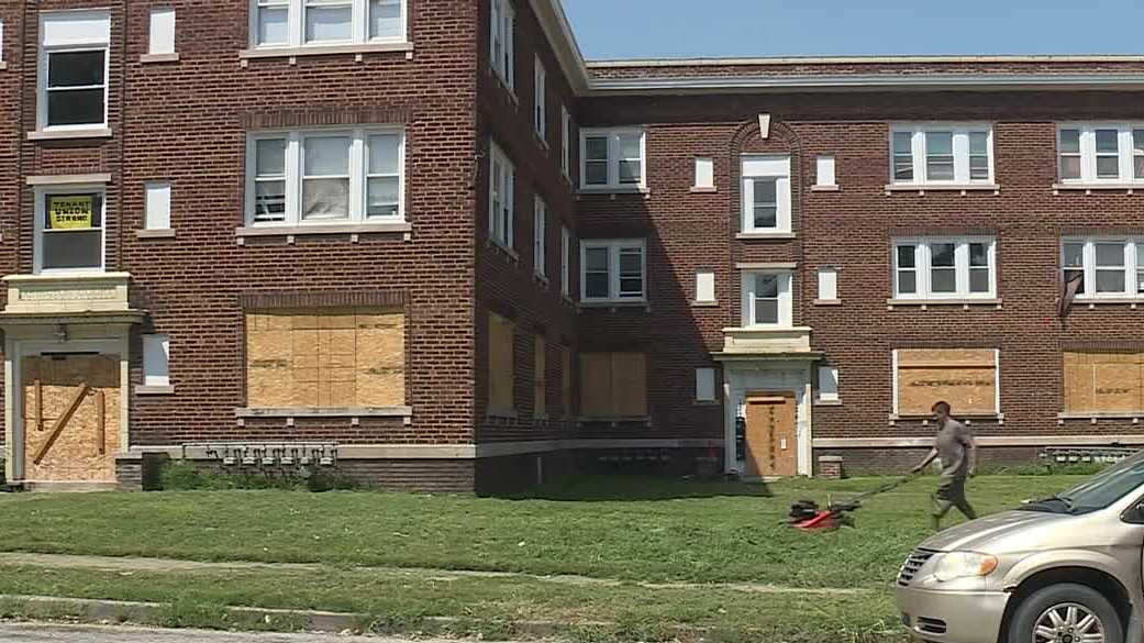Kansas City apartment complex begins emergency repairs under new ...