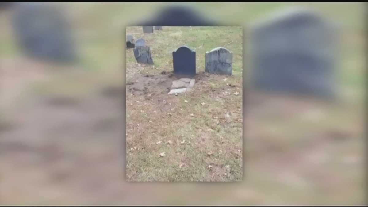 Massachusetts man charged with digging up historic grave