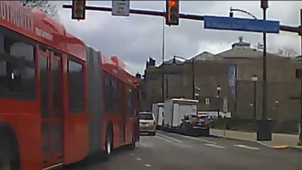 Port Authority driver cited after video shows bus swerving on Forbes Avenue