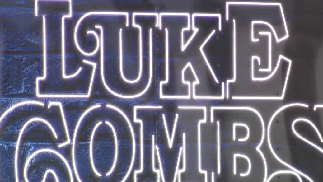 Iowa State officials, country music fans prepare for potential rain at Luke Combs concert