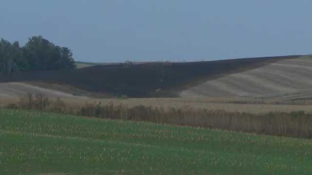 Experts explain what might have caused combine to catch fire in Marshall County - Vimarsana News
