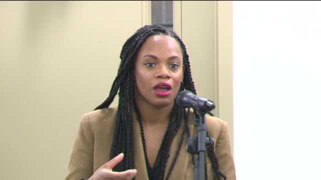 Rep. Summer Lee leads push for railroad regulation laws - Vimarsana News