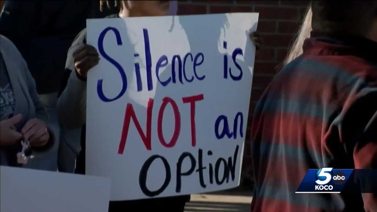 Authorities investigate after McCurtain County officials recording