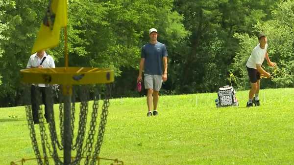 tournament brings disc golfers from around the world to iowa this weekend