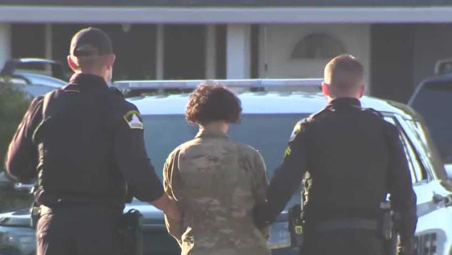 Armed teen in custody after standoff with deputies in Arden-Arcade
