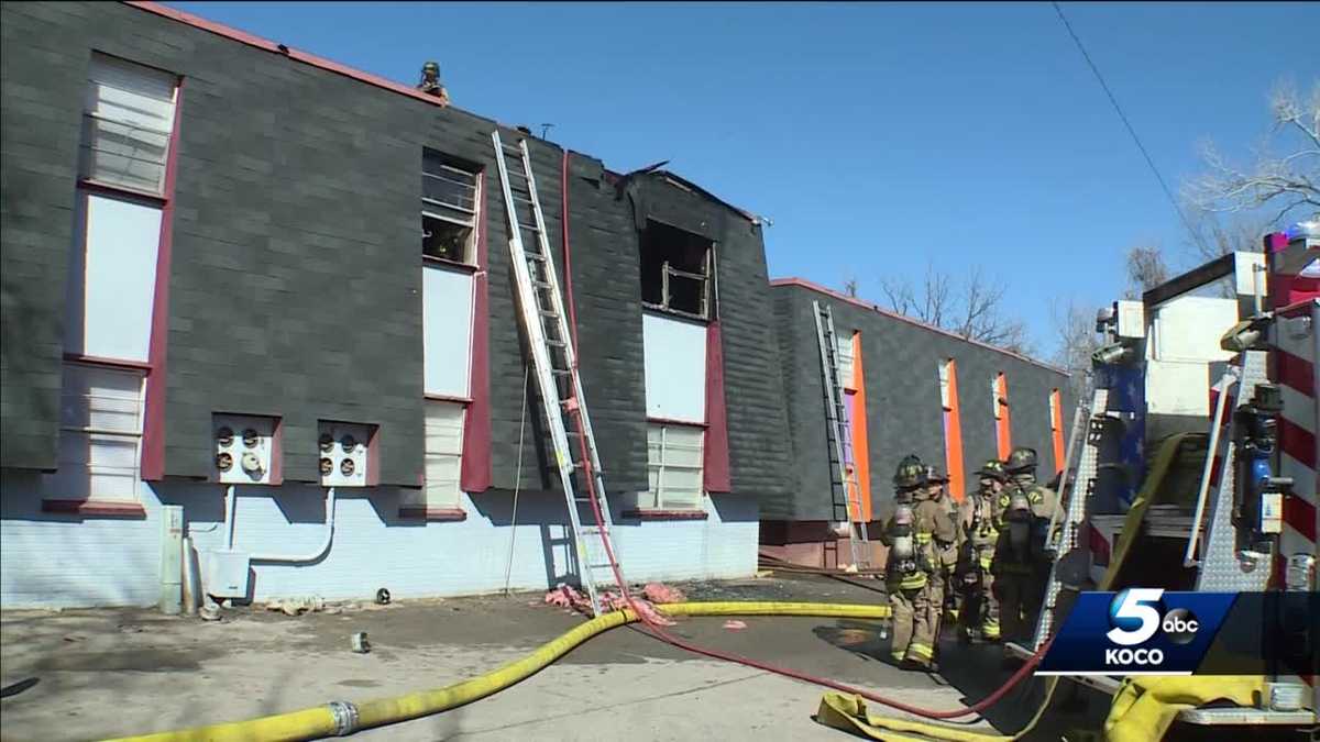 Tenant at Oklahoma City apartment complex lights building on fire