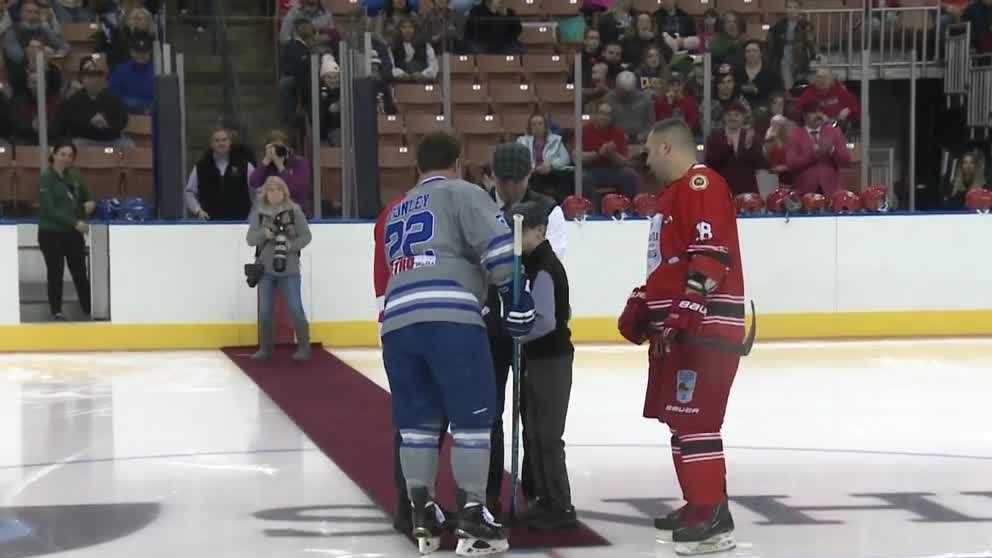 Team police win 16th annual 'Battle of the Badges' hockey game to