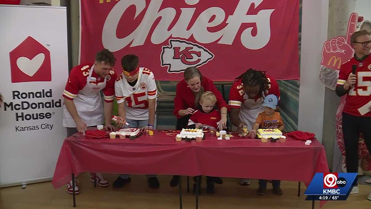 Chiefs' Red Friday flag sales raise $1M for Ronald McDonald House
