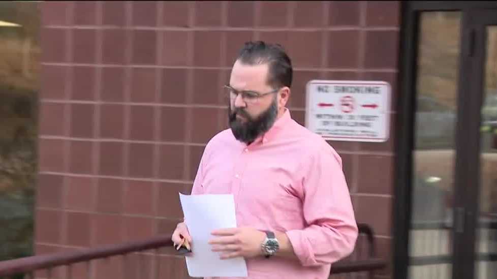 Contractor charged with stealing 100 000 from two clients