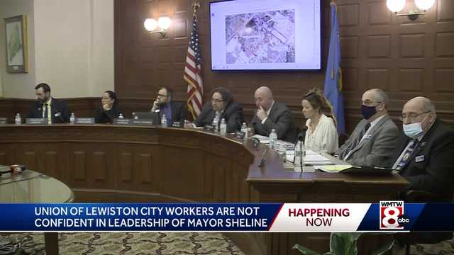 Lewiston city workers vote no confidence in mayor - Vimarsana News