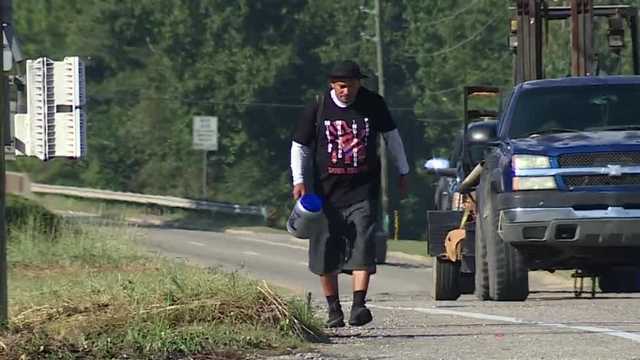 Man stops in Birmingham during cross-country walk to end violence - Vimarsana News