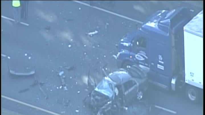 One dead in multi-vehicle Interstate 495 crash