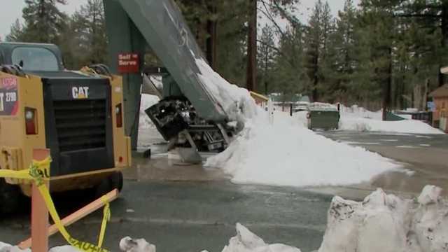 Snow causes buildings to collapse in South Lake Tahoe - Vimarsana News