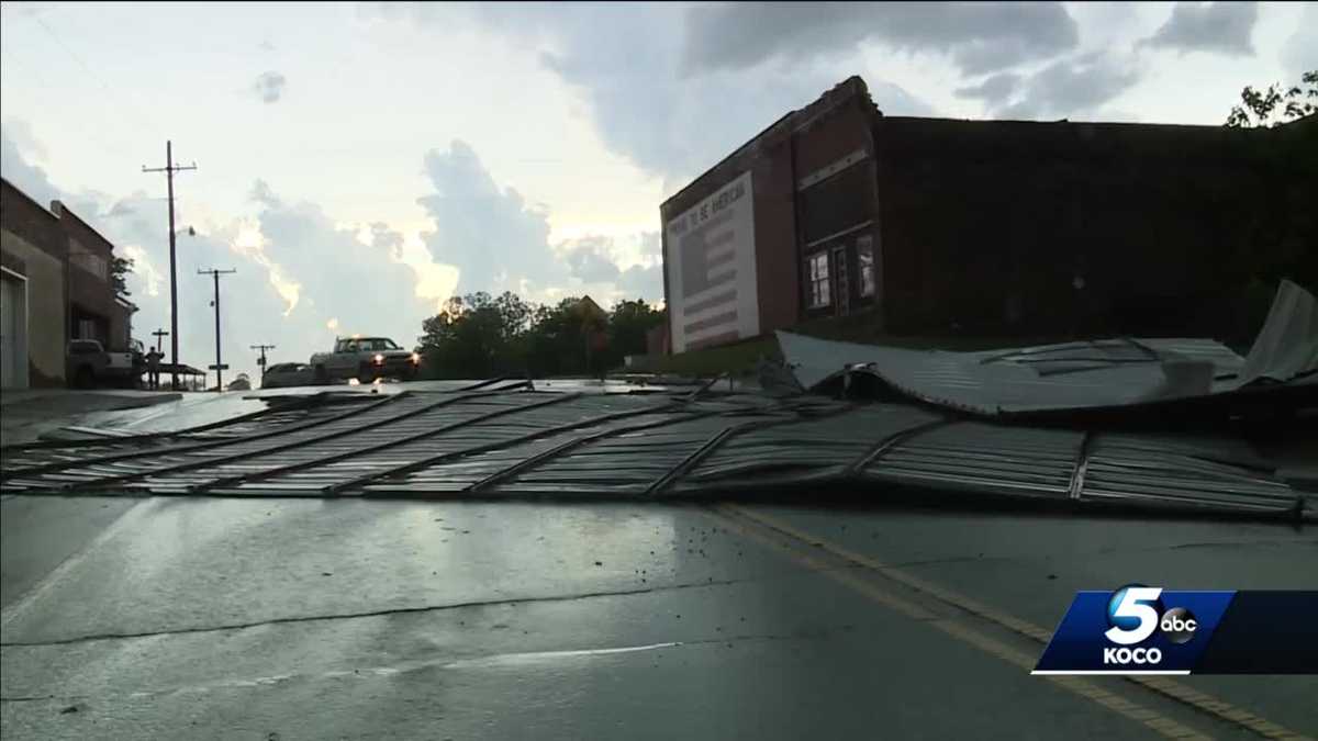 Strong winds cause damage in Calvin