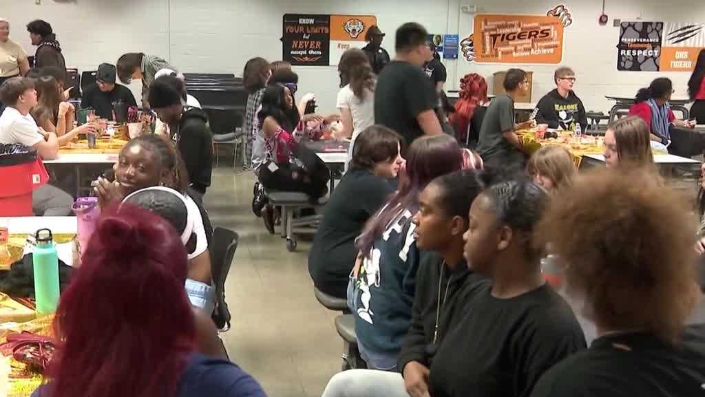 Cocoa High hosts senior breakfast ahead of graduation