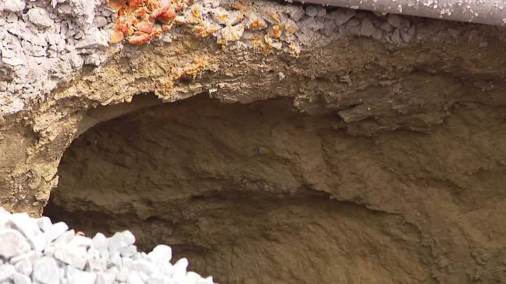 Omaha officials say erosion is cause of downtown hole, parking evacuation was miscommunication