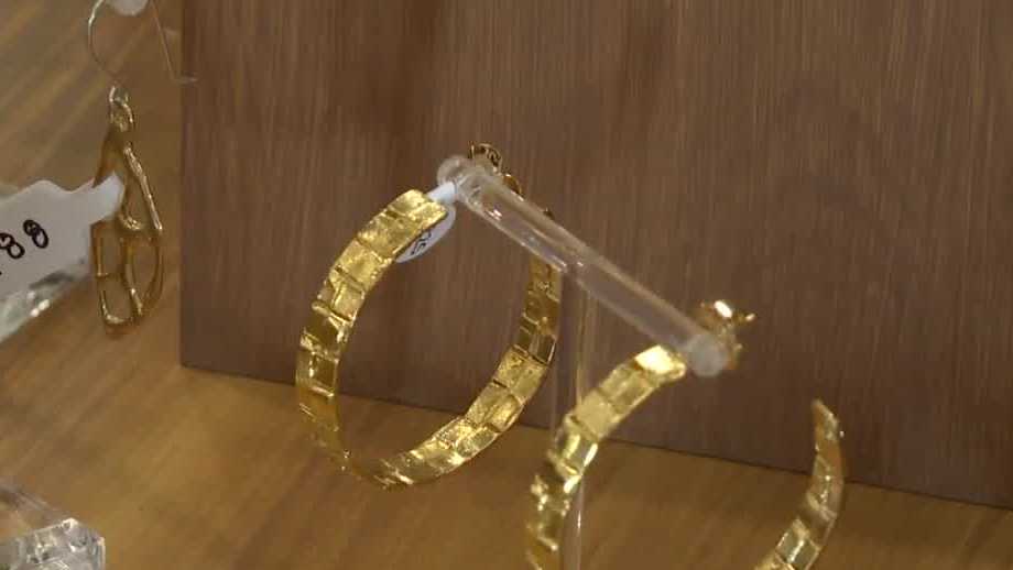 SCAD jewelry design students unveil trunk show in Poetter Hall - Vimarsana News