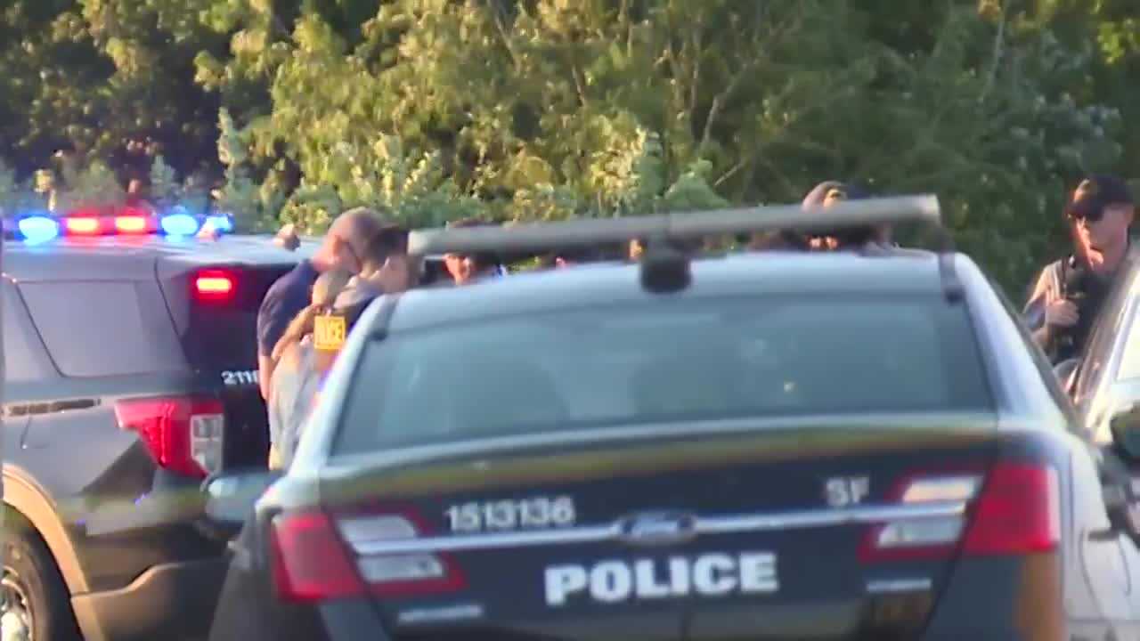 Man found dead after south Oklahoma City shooting near several businesses, police say