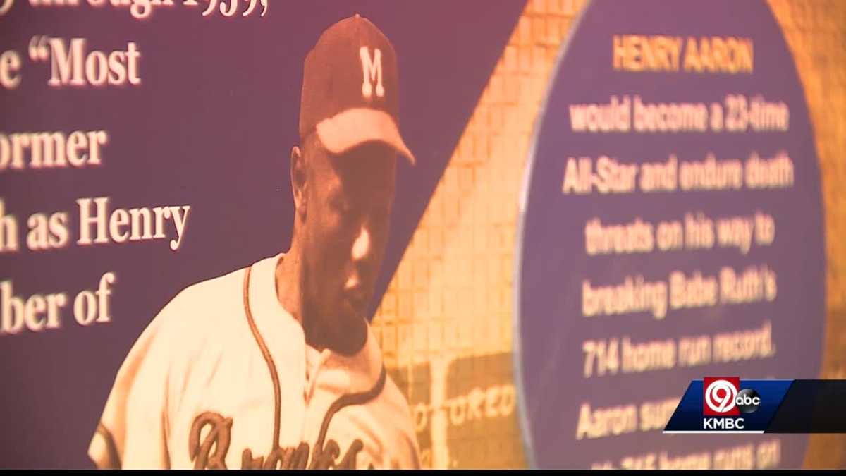 Baseball legend Hank Aaron dies at 86 - ABC News