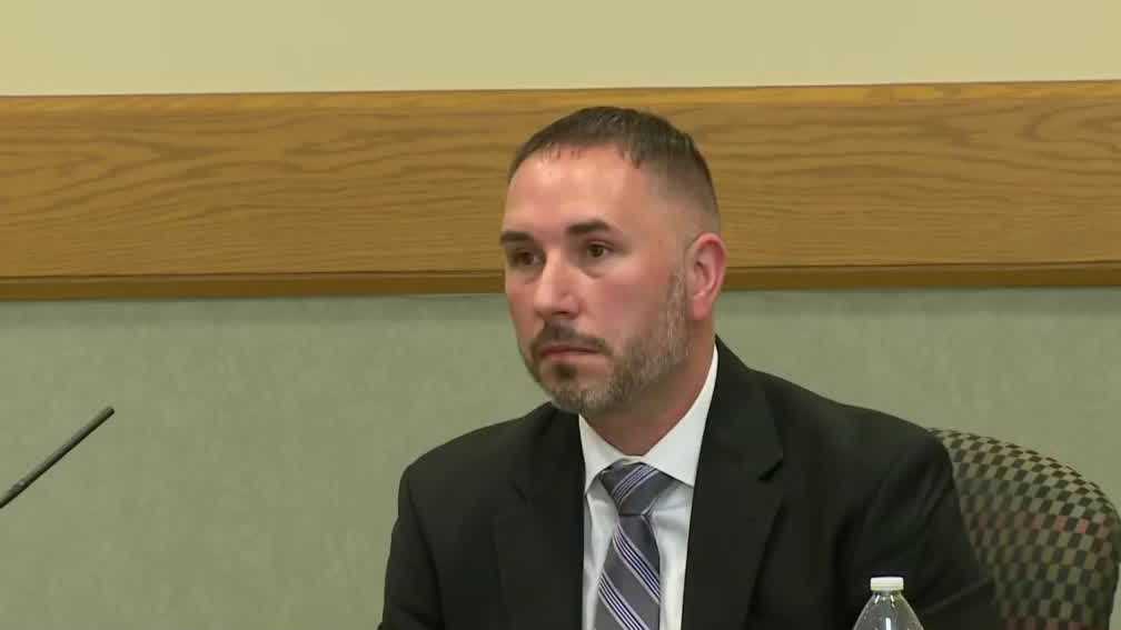 Litchfield NH police chief takes witness stand