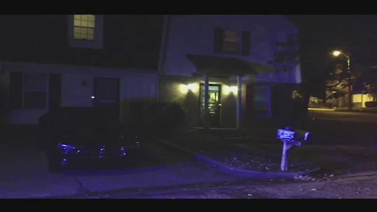 Police say woman shoots ex-boyfriend who refuses to leave