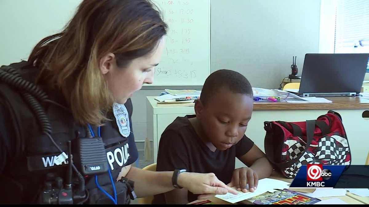 KCPD help mentor youth with Lead to Read program
