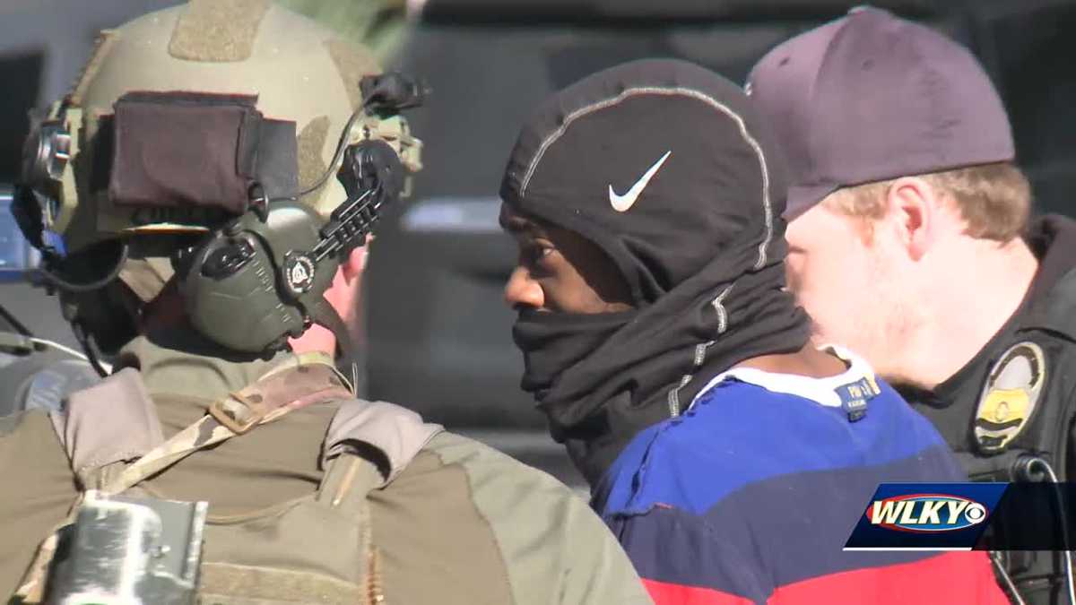 Convicted Felon In Swat Standoff At Louisville Public Housing Complex