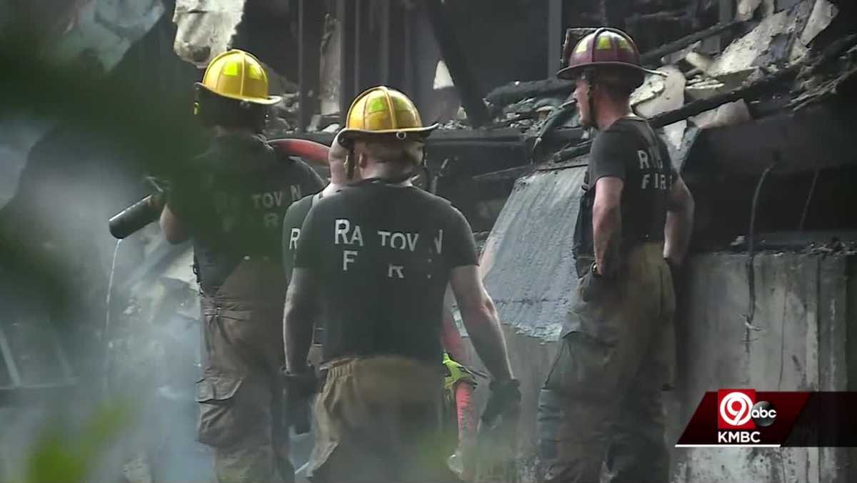 ‘Like a bomb’ 3 people injured following explosion, fire at Raytown duplex