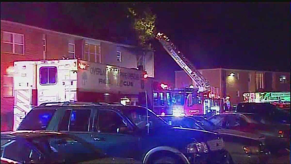 10 displaced by apartment fire in Overland Park