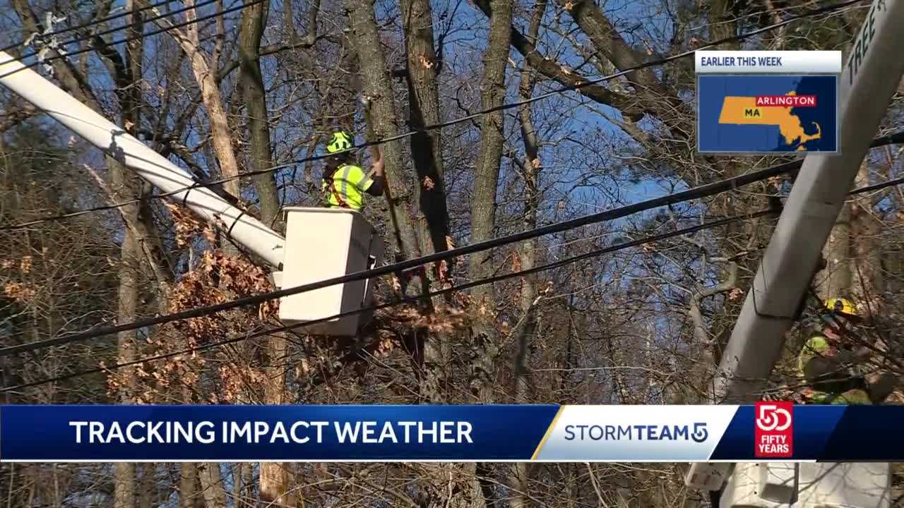 Power Crews Preparing For Outages