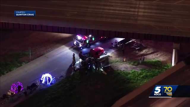 Driver who crashed into 3 horse carriages was allegedly impaired - Vimarsana News