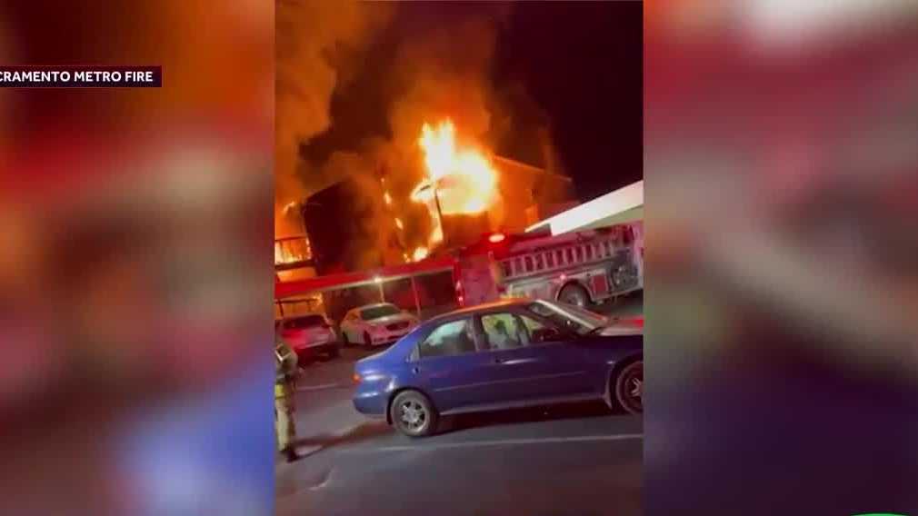 16 displaced after North Highlands apartment complex fire