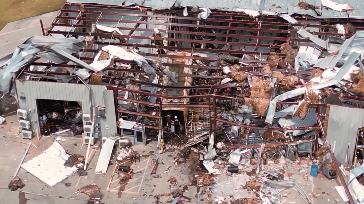 Suspect turns himself in after deadly warehouse explosion in Sand Springs