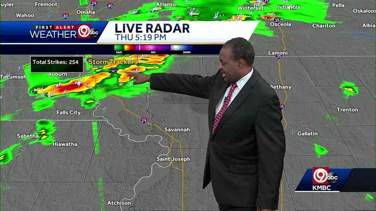 Tracking the chance for storms in the Kansas City area Thursday night