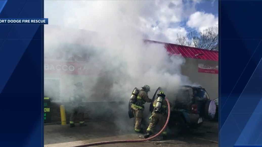 Iowa fire chief: 3 adults, 1 child injured in SUV explosion in Fort Dodge