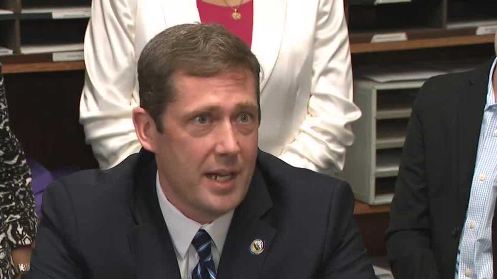 Kuster steps into 2nd District race to help Van Ostern