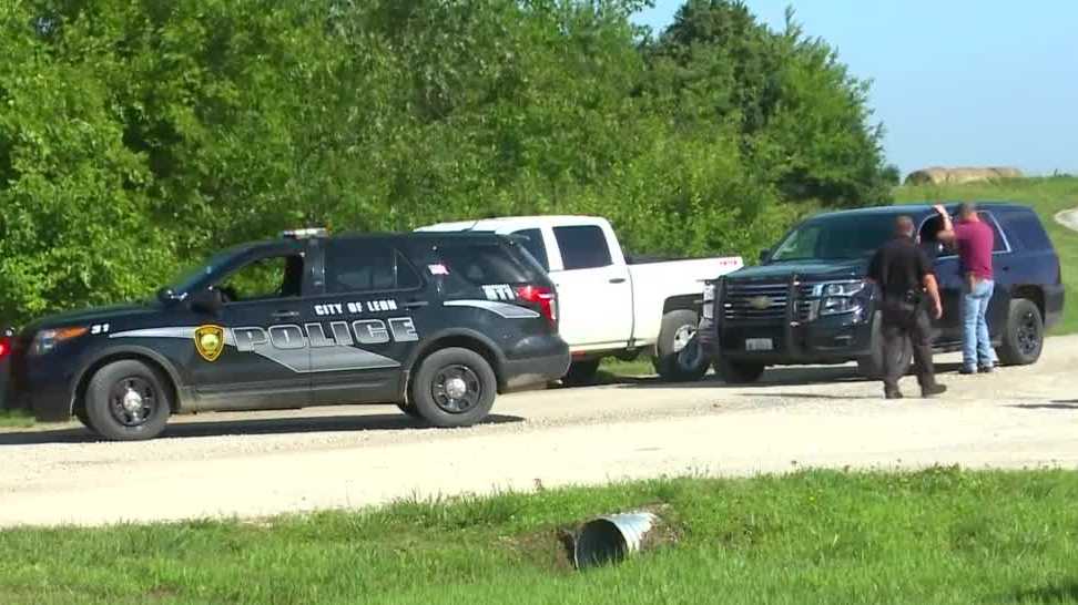 Plane with two passengers crashes near Lamoni airport